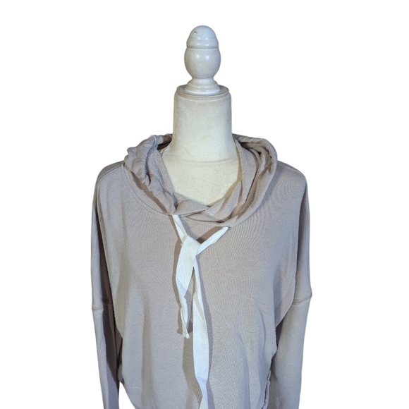 Betsey Johnson Oatmeal Hoodie French Terry Casual Neutral Rolled Edge Sz M - Picture 5 of 9